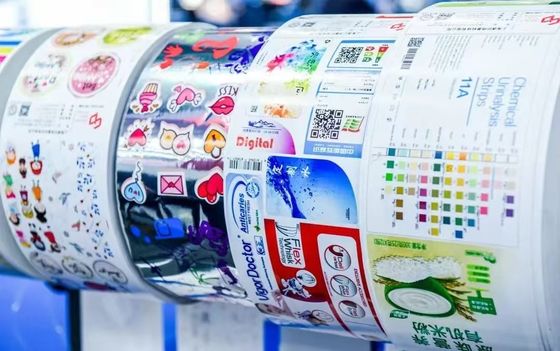 Цифровая УФ-печатная машина для этикеток шириной 216 мм с разрешением 1200*600 dpi и скоростью печати от 10 м/мин до 75 м/мин