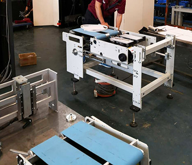 Штабелеукладчик 15000 Cycles/H 660mm седловины шить компенсируя питаясь
